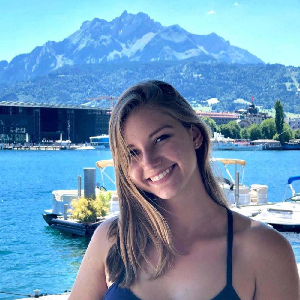 Meet your Posher, Nicole